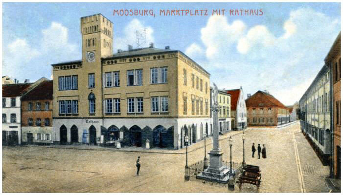 Stadtplatz mit Rathaus und Mariensule vor 1900