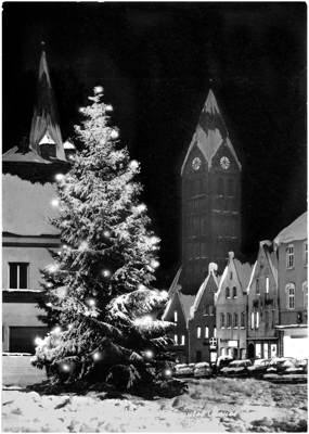 Beleuchteter Christbaum vor der Mariensule, Postkarte 1965