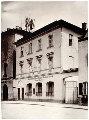Stadtplatz 1930, Hypotheken u. Wechsel Bank, links Eingang Knabenschule