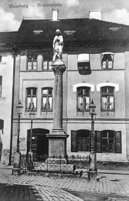 Mariensule vor dem Geburtshaus von Georg Hummel, Postkarte 1910