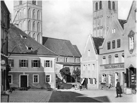 Stadtplatz 1930, Blick zur Johanniskirche